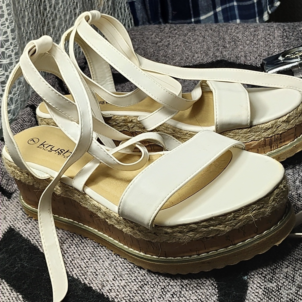 Krush White Espadrille Shoes with Stylish Platform